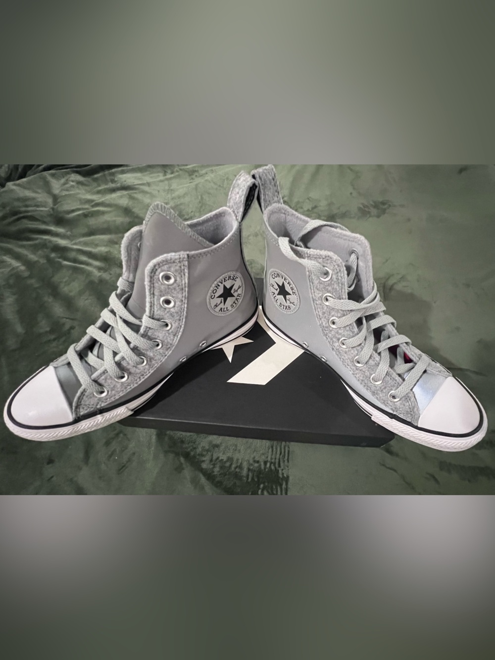 Converse Silver High Top Sneakers with White Toe Size 7.5 Women’s